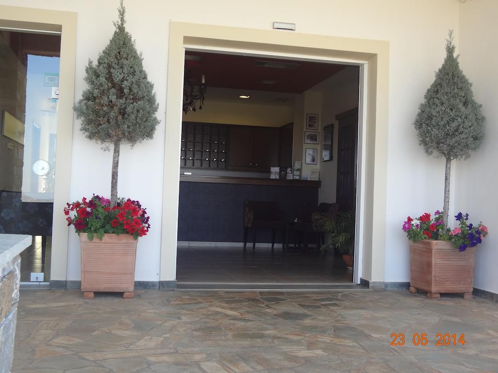 Aegea Hotel Karystos  Extérieur photo