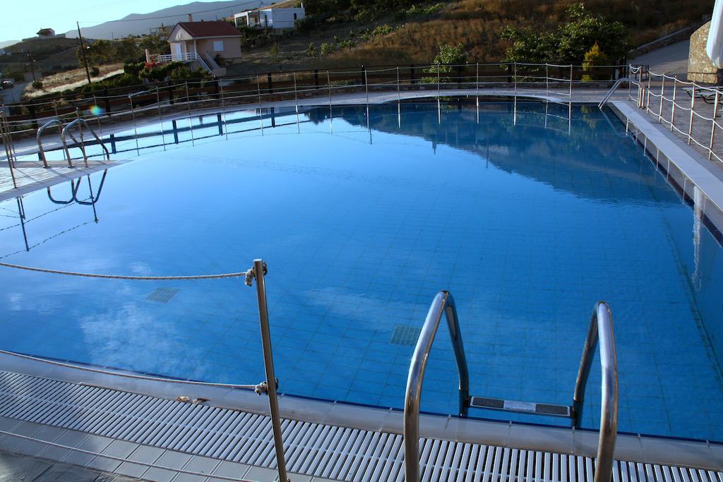 Aegea Hotel Karystos  Extérieur photo